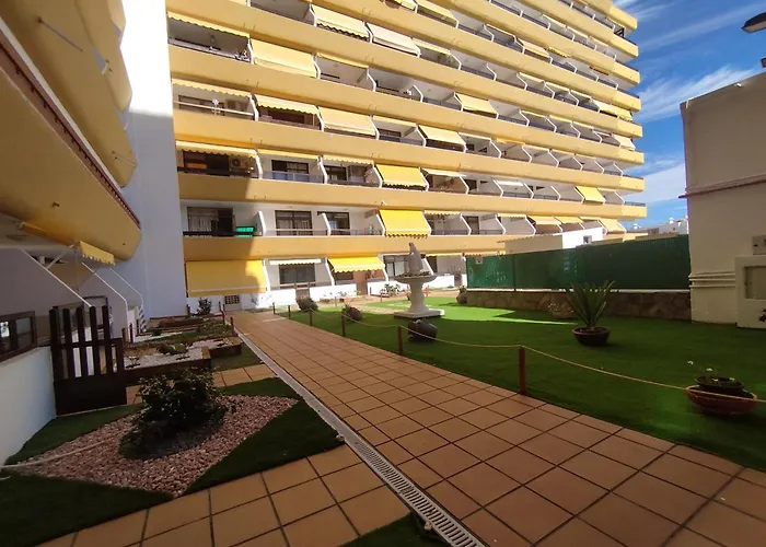 Apartamento Arenas 50 *